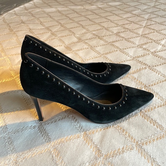 Coach Studded Pump, black suede, size 7, 8.5 - Picture 2 of 7